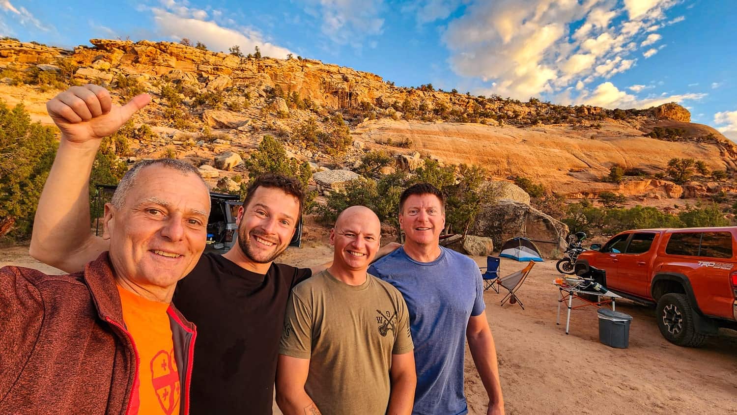 selfie with friends in Utah desert